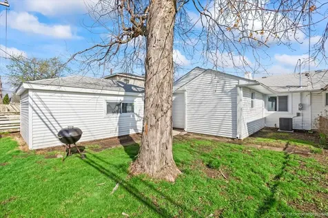 4059 West 90th Street Hometown IL 60456
