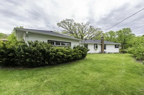 616 Highland Avenue Antioch IL 60002