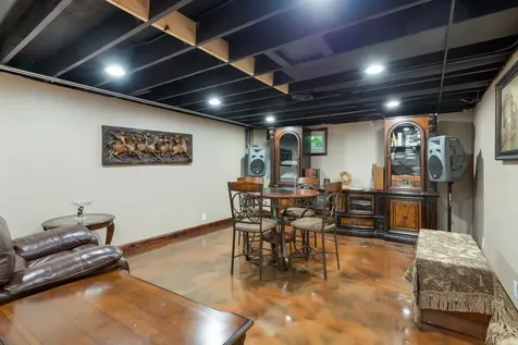 83 South Linden Drive Plano IL 60545