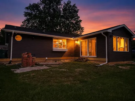 83 South Linden Drive Plano IL 60545