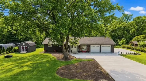 83 South Linden Drive Plano IL 60545