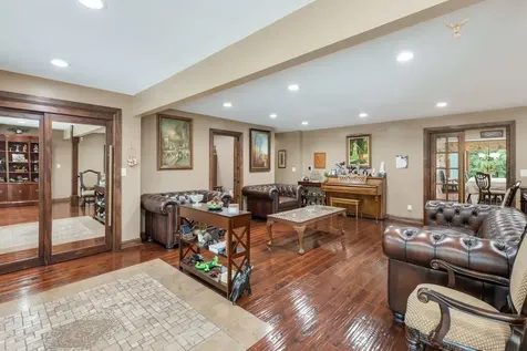 83 South Linden Drive Plano IL 60545