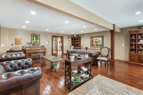 83 South Linden Drive Plano IL 60545