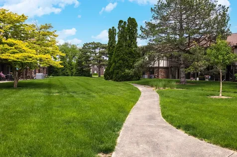 34 Brandywine Court Bloomington IL 61704