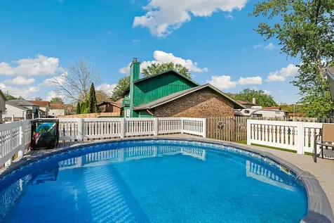 1034 Monterey Court University Park IL 60484