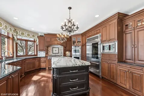 11 Moate Lane Barrington Hills IL 60010