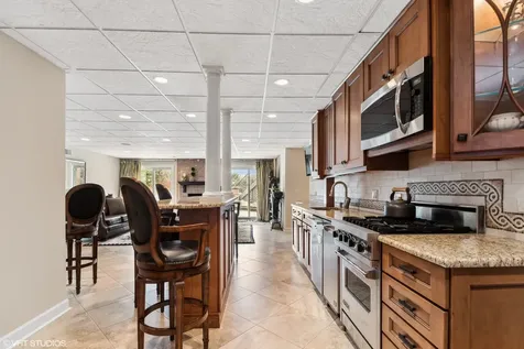 11 Moate Lane Barrington Hills IL 60010