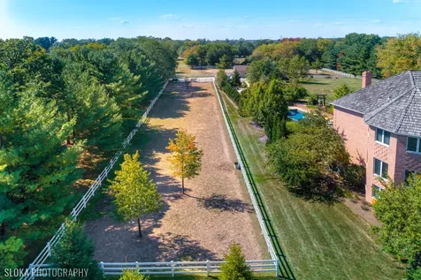 11 Moate Lane Barrington Hills IL 60010