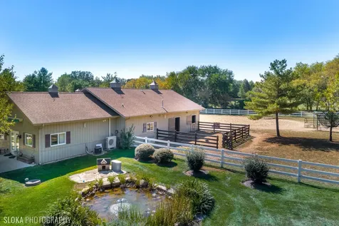 11 Moate Lane Barrington Hills IL 60010