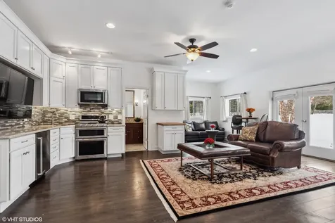 11 Moate Lane Barrington Hills IL 60010