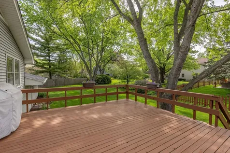 520 South 15th Court St. Charles IL 60174