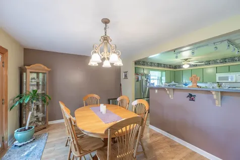520 South 15th Court St. Charles IL 60174