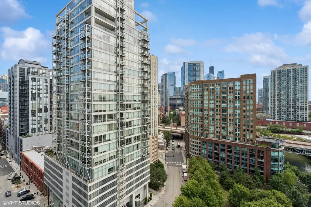 510 West Erie Street Chicago IL 60654