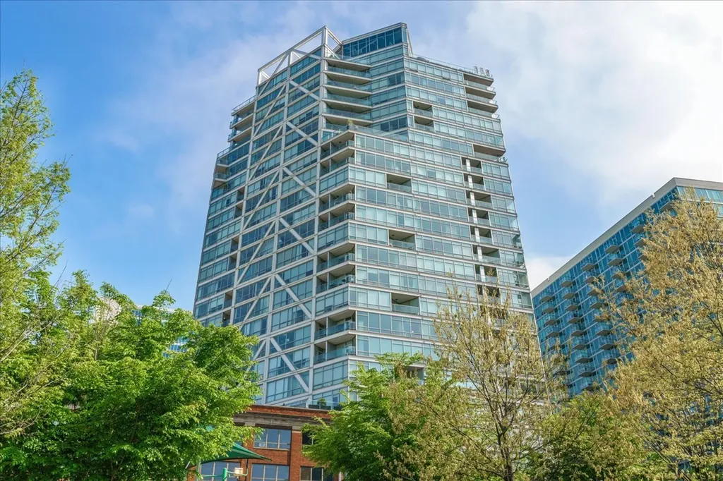510 West Erie Street Chicago IL 60654