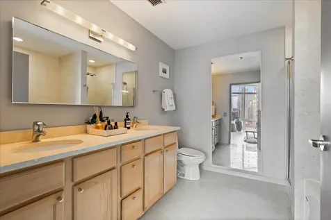 510 West Erie Street Chicago IL 60654