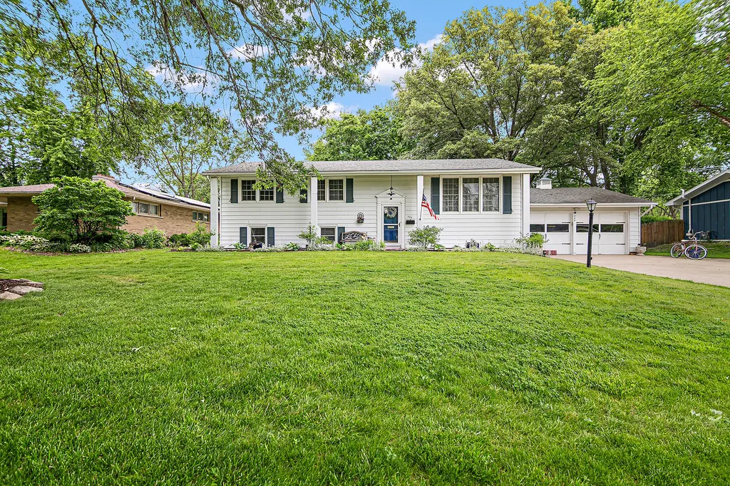 248 Vine Street Manteno IL 60950