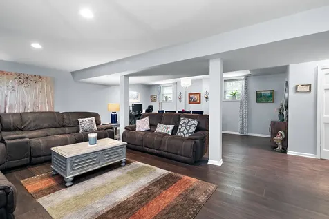 248 Vine Street Manteno IL 60950