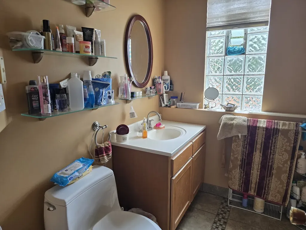 2854 North Natchez Avenue Chicago IL 60634