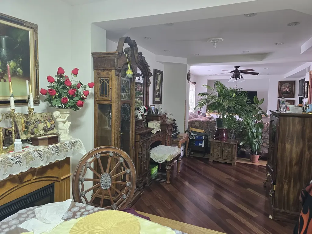 2854 North Natchez Avenue Chicago IL 60634