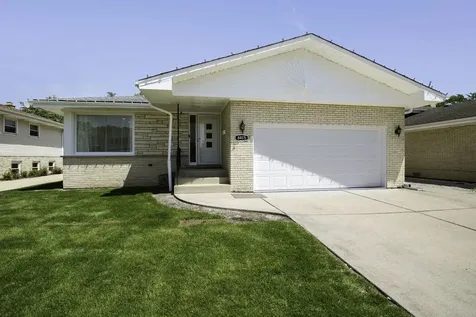 8415 North Clifton Avenue Niles IL 60714