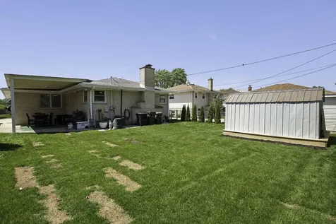 8415 North Clifton Avenue Niles IL 60714