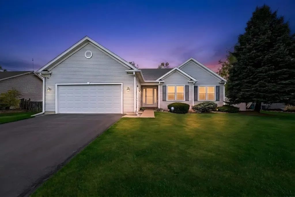 230 Wendy Street Sycamore IL 60178