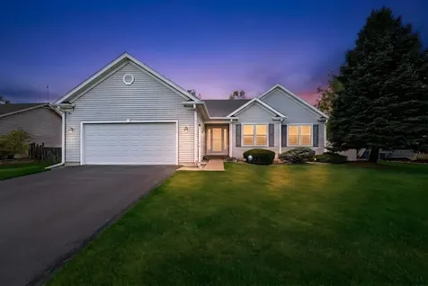 230 Wendy Street Sycamore IL 60178