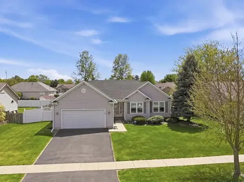 230 Wendy Street Sycamore IL 60178