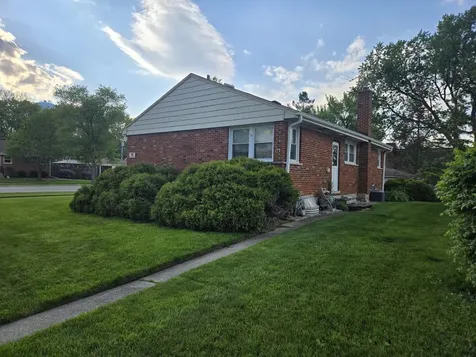 58 West Comfort Street Palatine IL 60067