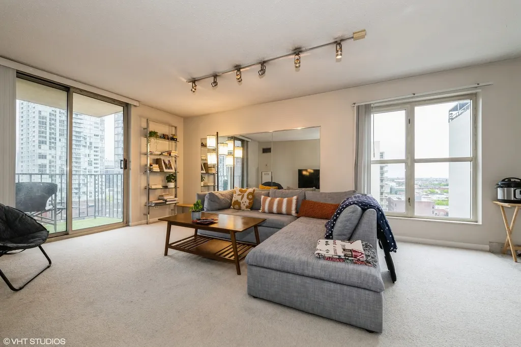 1212 North La Salle Drive Chicago IL 60610