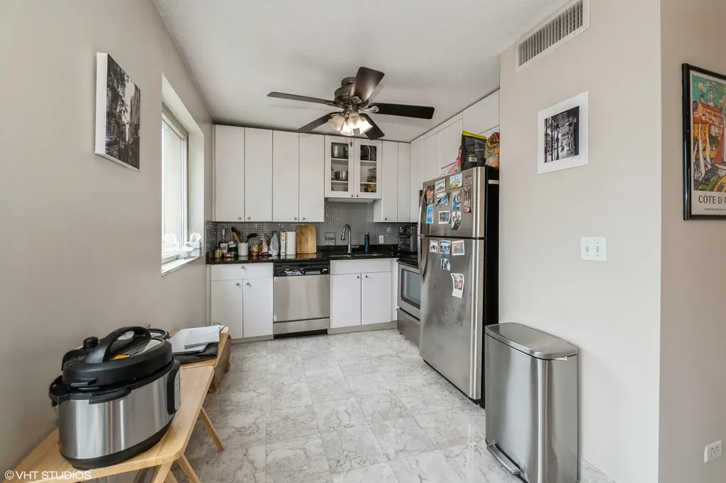 1212 North La Salle Drive Chicago IL 60610