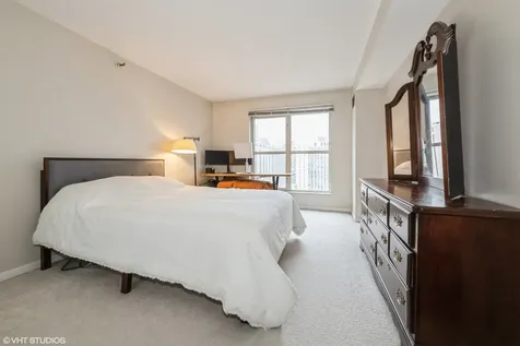 1212 North La Salle Drive Chicago IL 60610