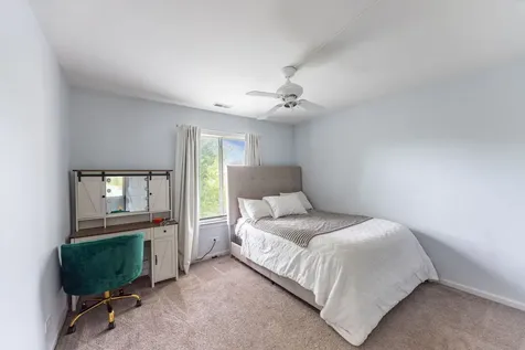 1237 East Greystone Drive Round Lake Beach IL 60073