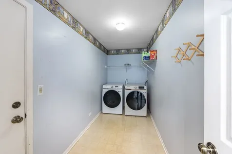 1237 East Greystone Drive Round Lake Beach IL 60073