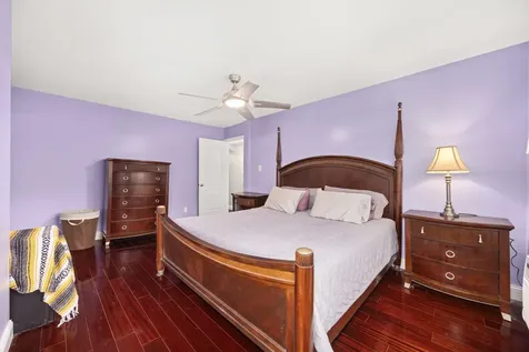 7008 Oconnell Drive Chicago Ridge IL 60415
