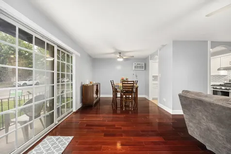 7008 Oconnell Drive Chicago Ridge IL 60415