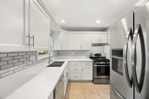 7008 Oconnell Drive Chicago Ridge IL 60415