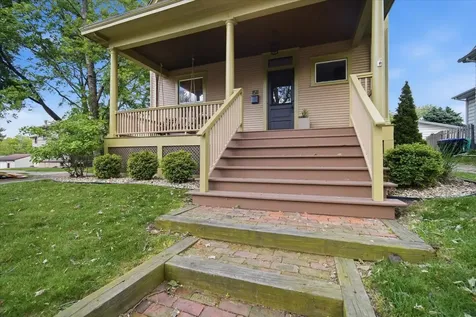 1511 North Lee Street Bloomington IL 61701