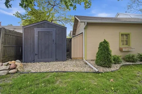 1511 North Lee Street Bloomington IL 61701
