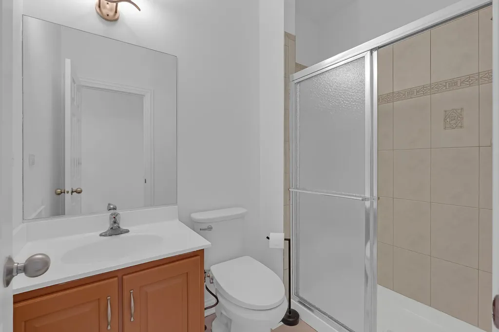 427 West Natoma Avenue Addison IL 60101