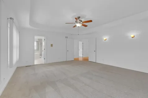 427 West Natoma Avenue Addison IL 60101