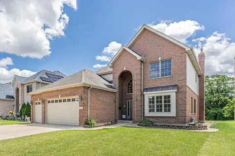 427 West Natoma Avenue Addison IL 60101