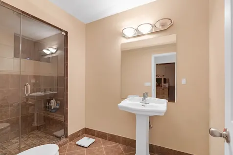 427 West Natoma Avenue Addison IL 60101