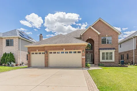 427 West Natoma Avenue Addison IL 60101