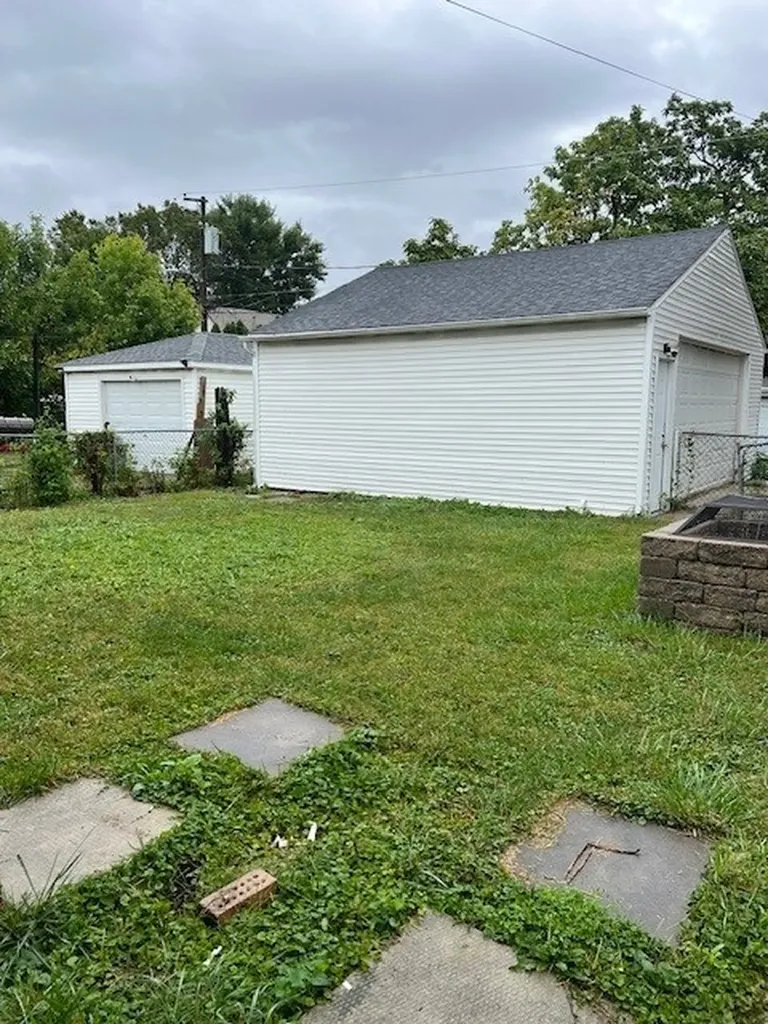 4327 Eberly Avenue Brookfield IL 60513
