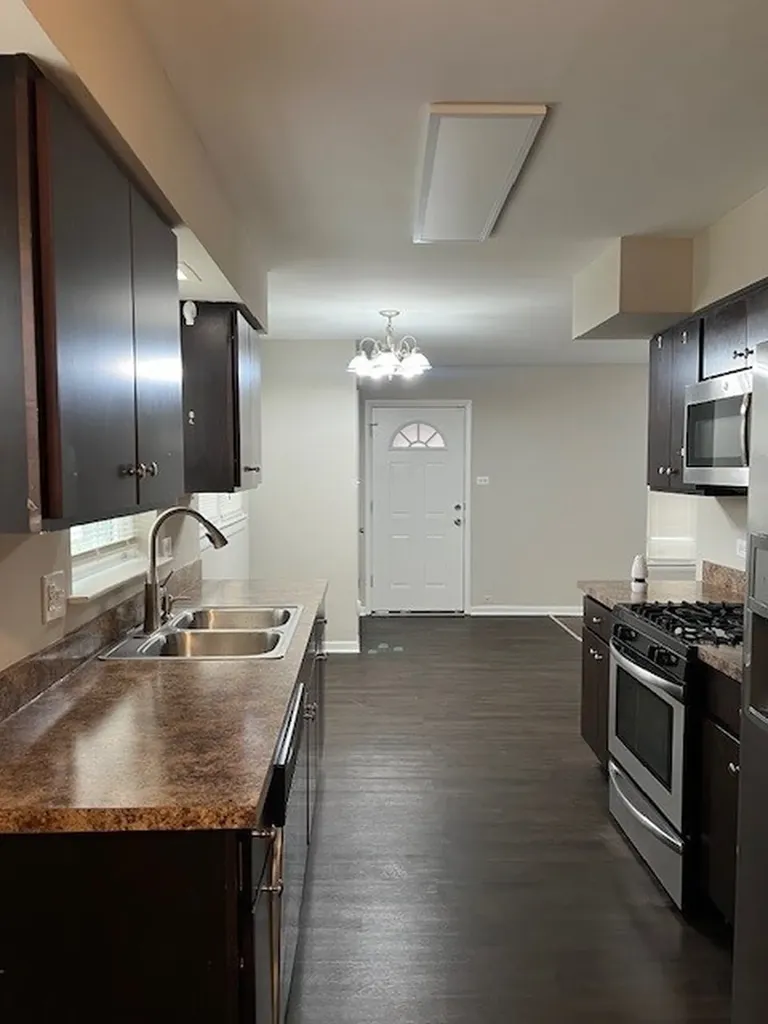 4327 Eberly Avenue Brookfield IL 60513