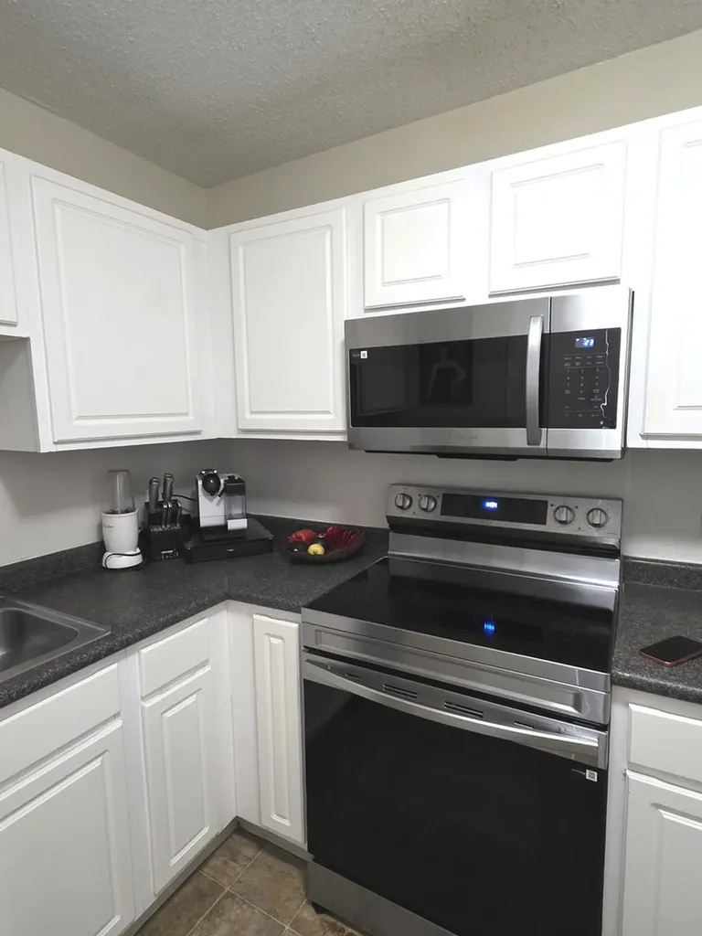 10 East Ontario Street Chicago IL 60611