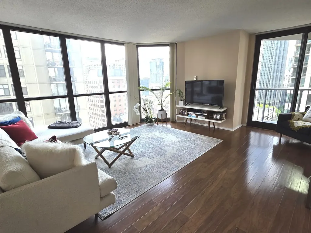 10 East Ontario Street Chicago IL 60611