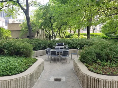 10 East Ontario Street Chicago IL 60611