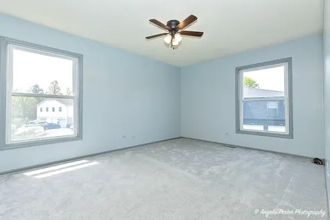 1402 Inverrary Lane Deerfield IL 60015